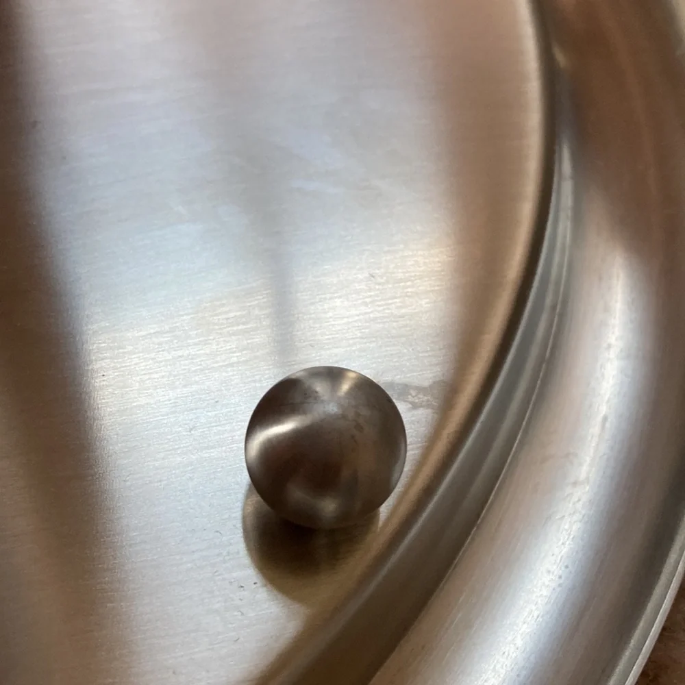 Oneida round stainless